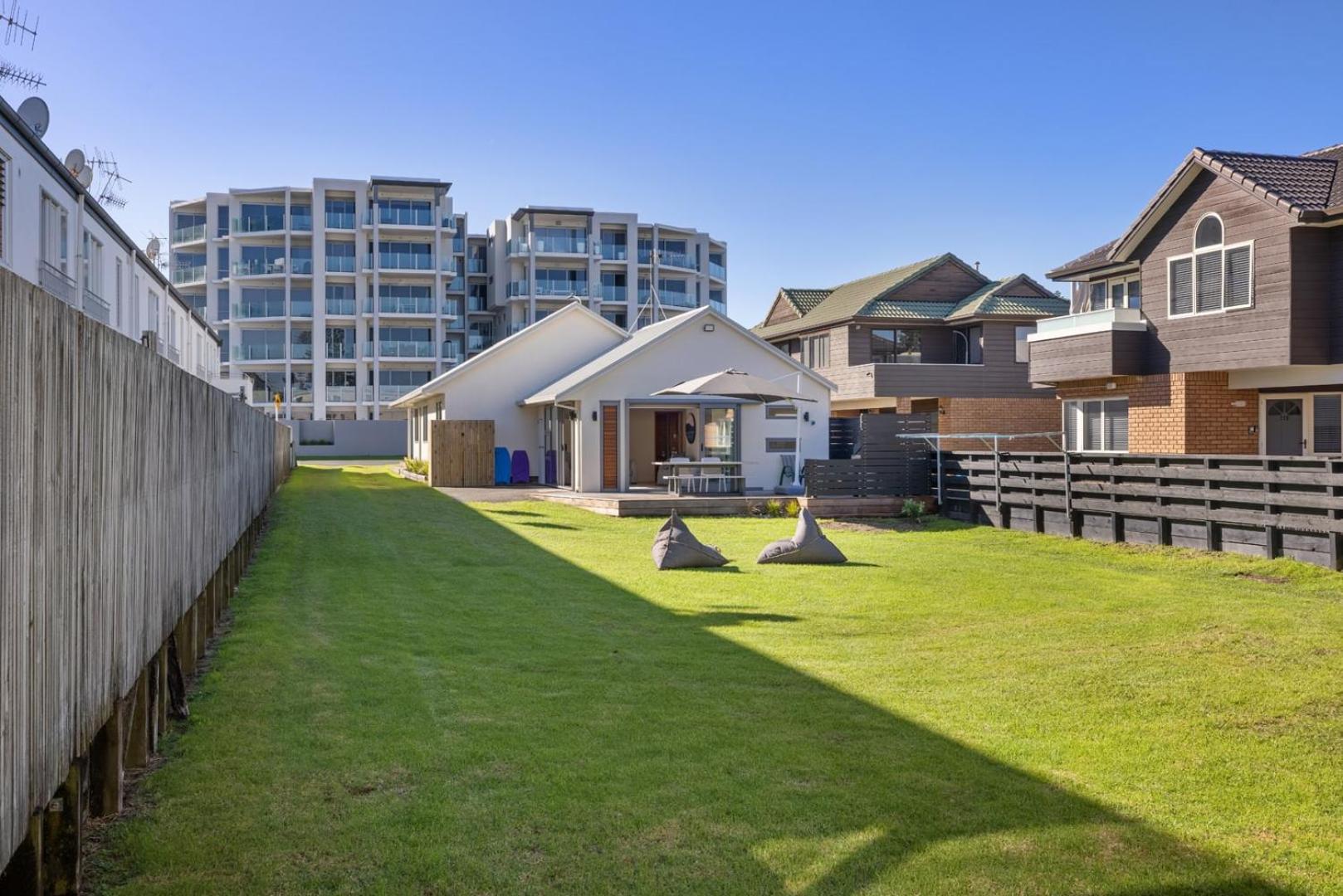 The Iconic Kiwi Bach, Full Site Downtown Mount Vila Mount Maunganui Exterior foto